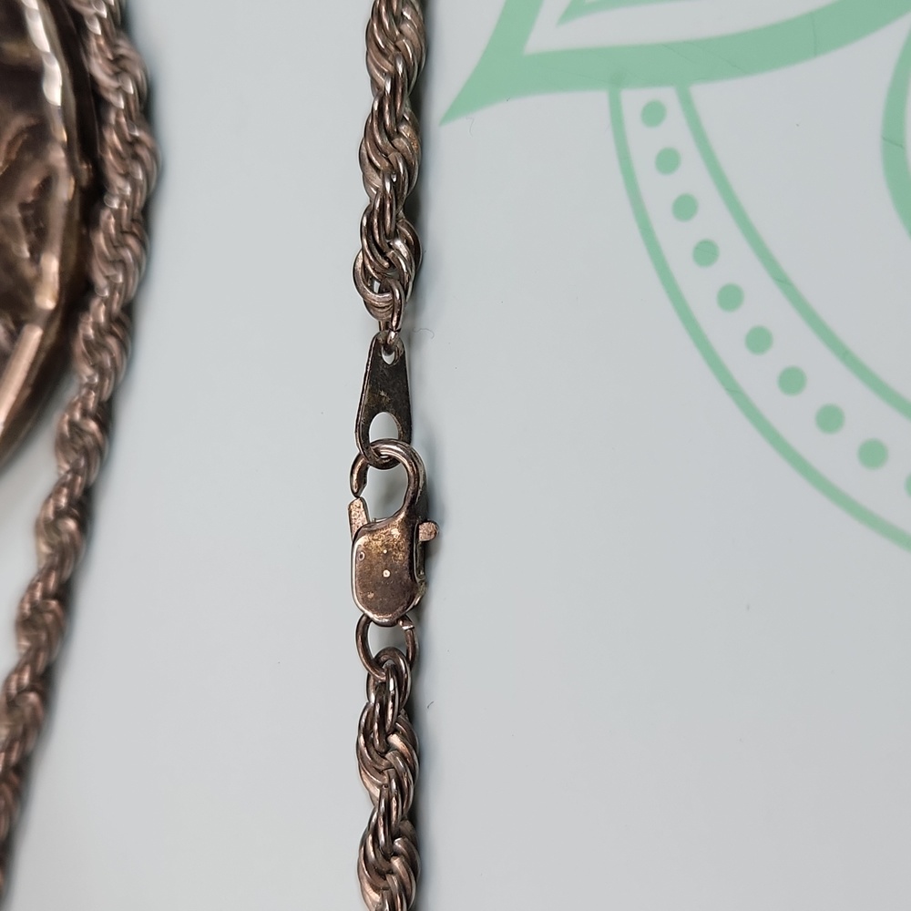 5/$20 Bundle deal - Silver-tone Necklace - Picture 3 of 3
